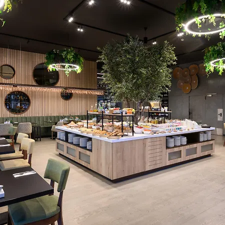 Melia & Szálloda 5*