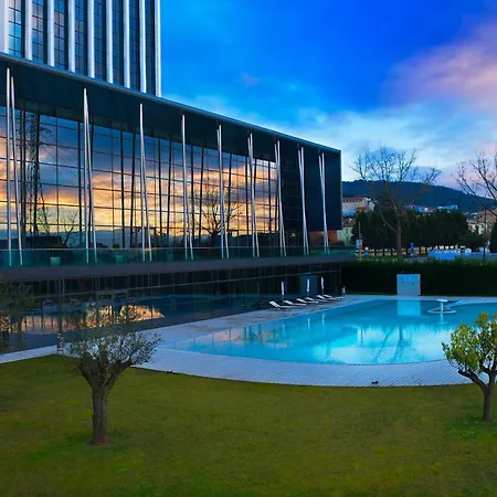 Melia & 5* Braga